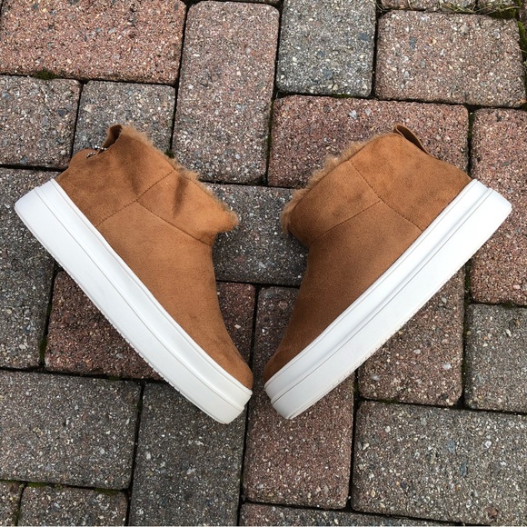 Suede Water Resistant Ankle Booties ๐ค๐ค - Picture 2 of 15